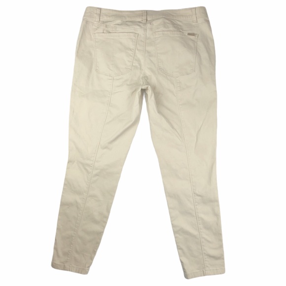 WHBM Button Detail Skimmer Jeans - Picture 2 of 8